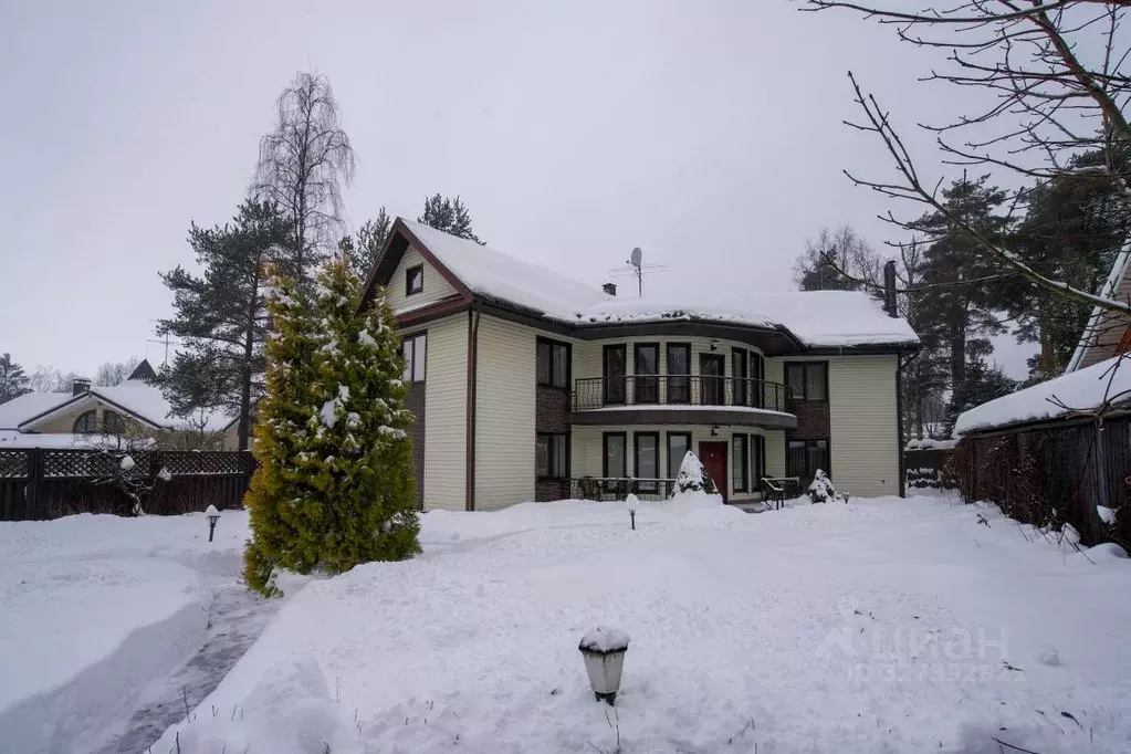 Дом в Санкт-Петербург пос. Солнечное, пер. 1-й Березовый, 13Б (300 м) - Фото 1