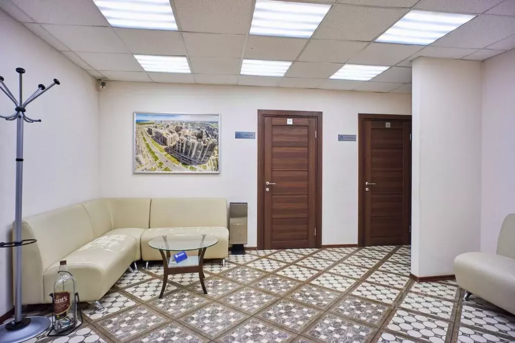 Офис в Санкт-Петербург Перекупной пер., 18 (150 м) - Фото 0