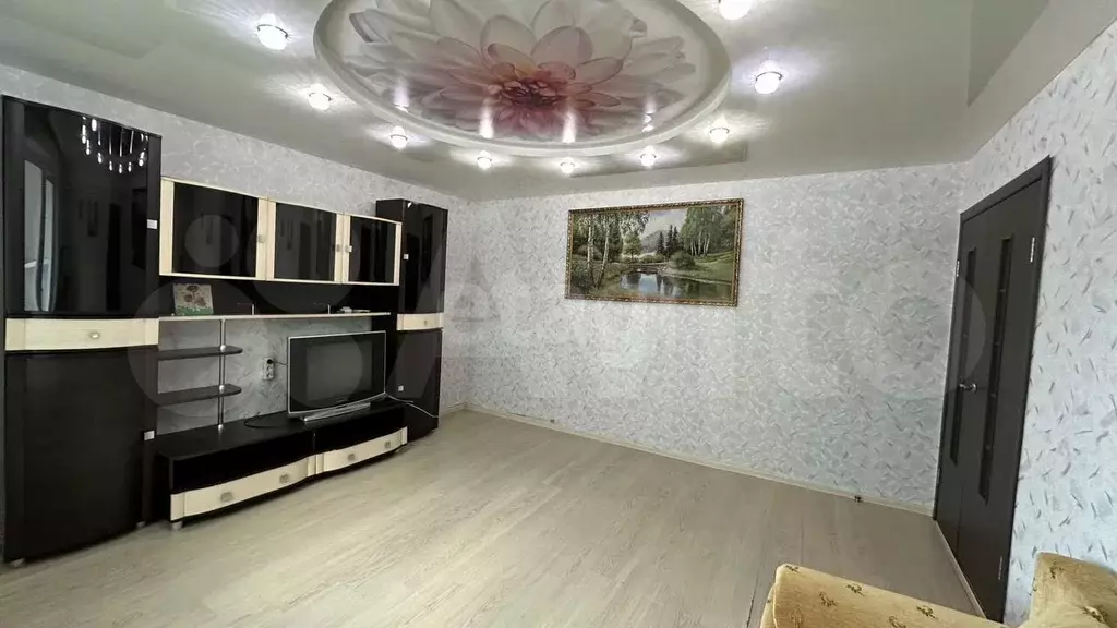 2-к. квартира, 50 м, 1/5 эт. - Фото 0