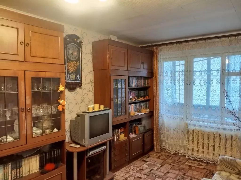 3-к кв. Псковская область, Остров ул. Шумейко, 10 (52.3 м) - Фото 2