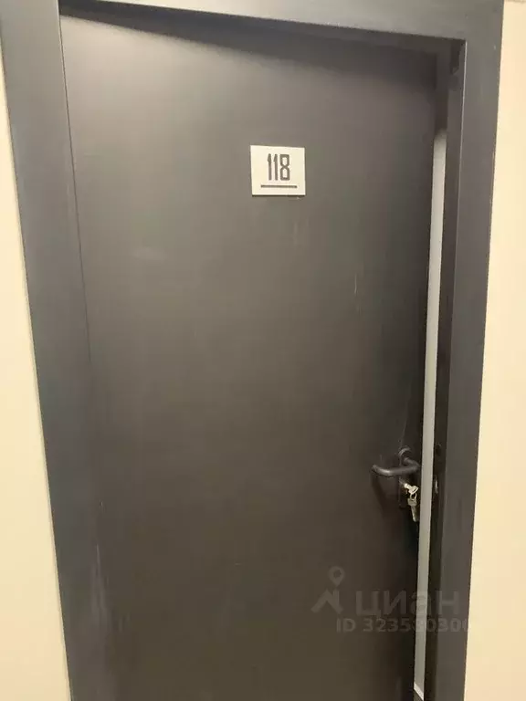 Гараж в Москва, Москва, Московский г. ул. Никитина, 11к10 (4 м) - Фото 1