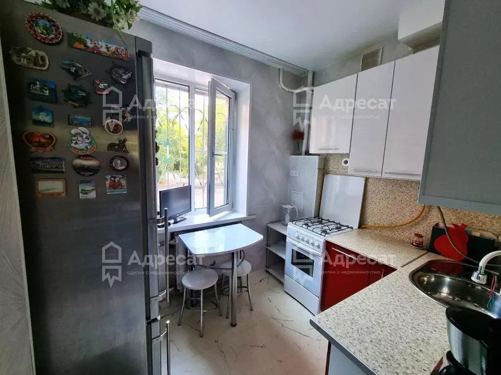 3-к кв. Волгоградская область, Волгоград просп. Столетова, 17 (65.1 м) - Фото 1