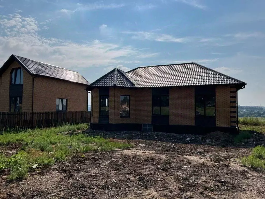 Дом в Тульская область, Тула городской округ, д. Медвенка, Водный мкр ... - Фото 1