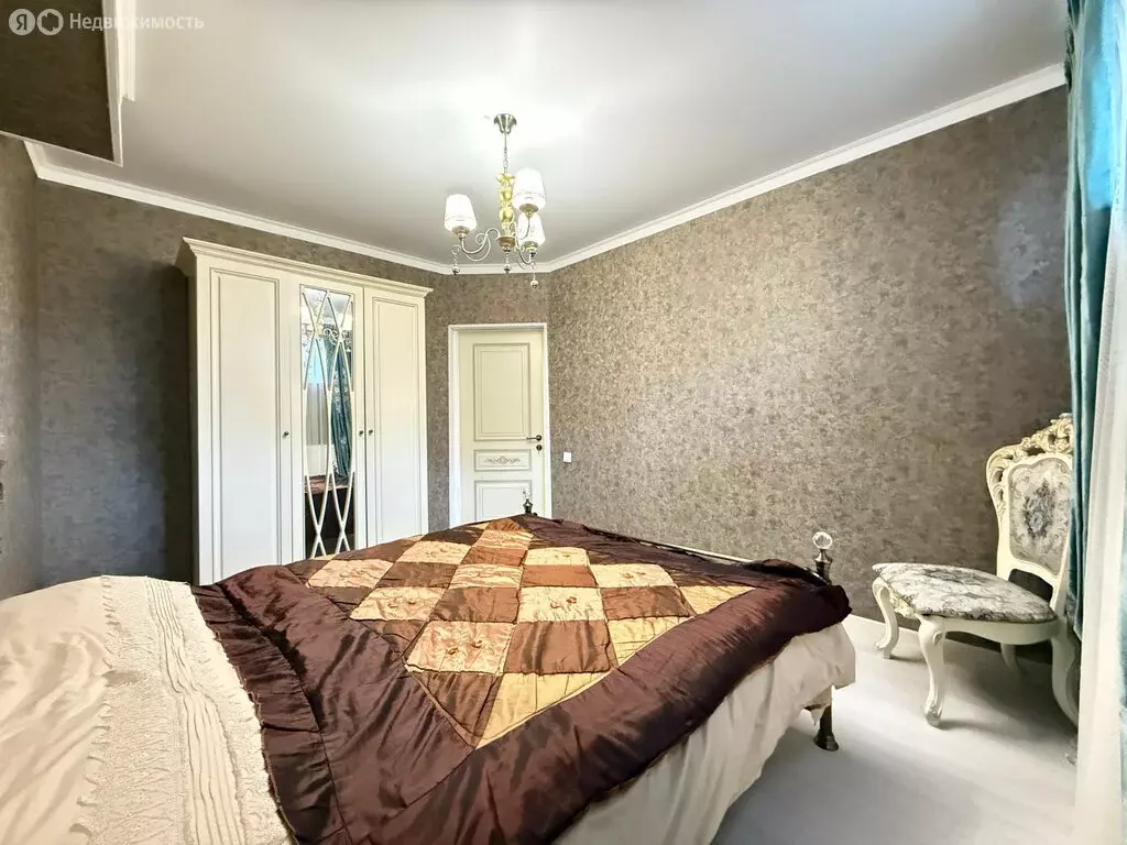 3-комнатная квартира: Нальчик, улица Мовсисяна, 9 (70 м) - Фото 1