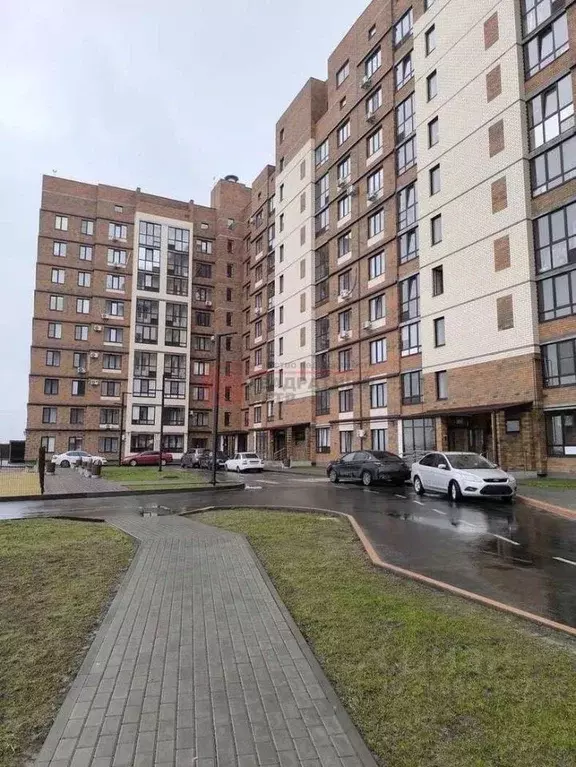 3-к кв. Белгородская область, Старый Оскол Центральный мкр, 4 (71.0 м) - Фото 0