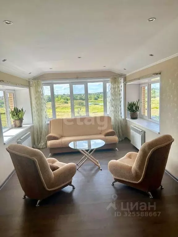 Дом в Марий Эл, Звениговский район, Кокшайское с/пос, с. Кокшайск ул. ... - Фото 1