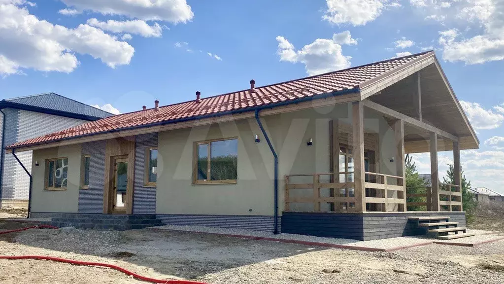Дом 150 м на участке 8 сот. - Фото 0