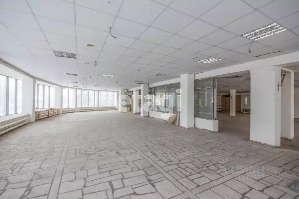 Торговая площадь в Башкортостан, Уфа Баязита Бикбая ул., 10 (675 м) - Фото 1