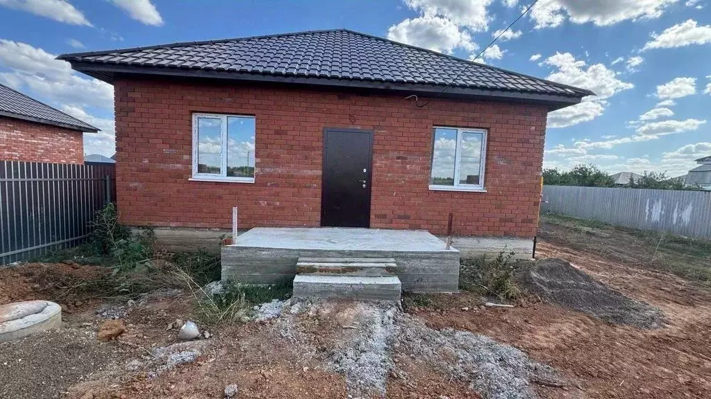 Дом в Оренбургская область, Оренбургский район, Южноуральский ... - Фото 1