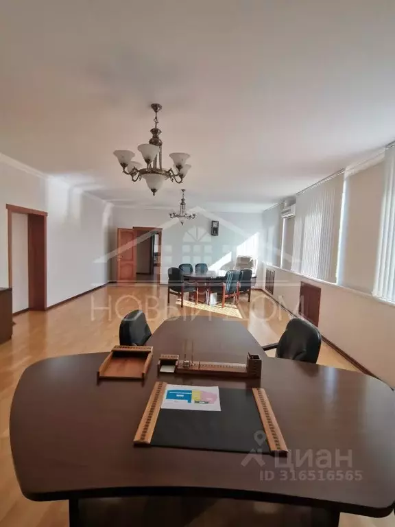 Помещение свободного назначения в Кабардино-Балкария, Нальчик ул. ... - Фото 1