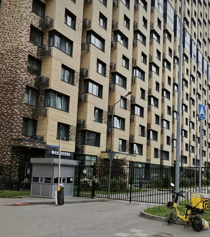 Гараж в Москва 3-я Хорошевская ул., 19А (13 м) - Фото 1