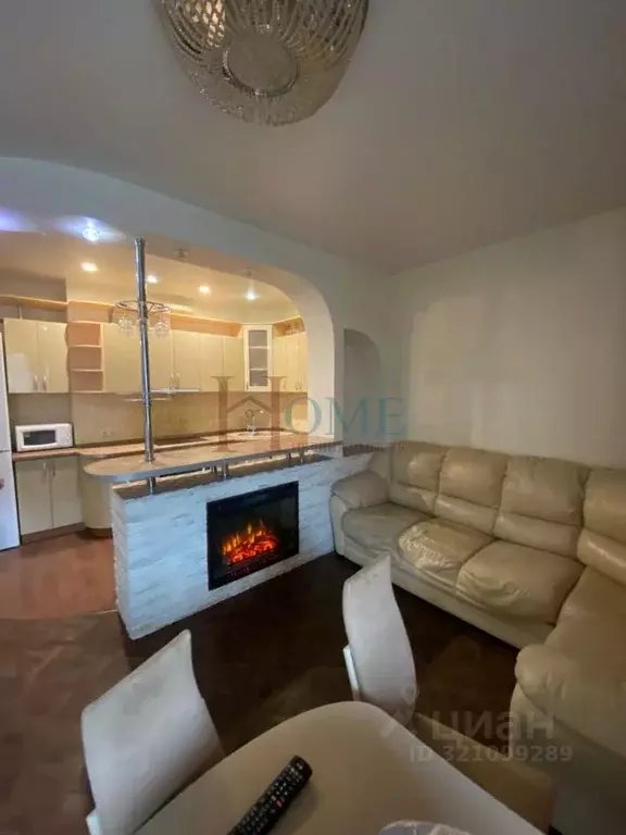 3-к кв. Новосибирская область, Новосибирск ул. Восход, 20/1 (70.0 м) - Фото 0