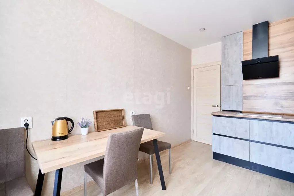 2-к кв. Томская область, Северск Солнечная ул., 18 (60.0 м) - Фото 1