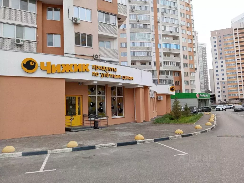 Помещение свободного назначения в Саратовская область, Энгельс ул. ... - Фото 0