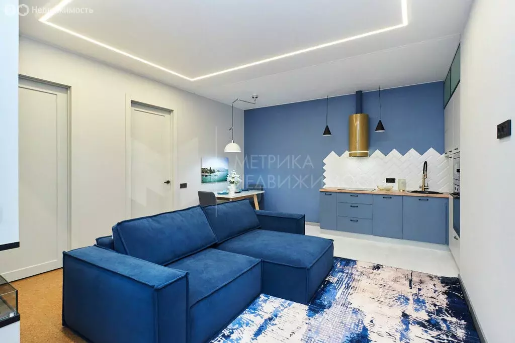 2-комнатная квартира: Тюмень, улица Парада Победы, 17 (56 м) - Фото 2