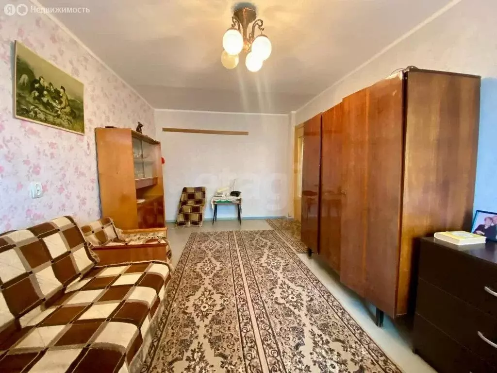 1-комнатная квартира: Порхов, улица Пушкина, 1 (33 м) - Фото 0