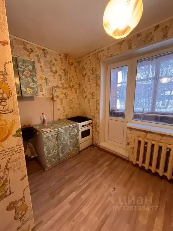 1-к кв. Ленинградская область, Тихвин ул. Коммунаров, 18А (35.4 м) - Фото 1