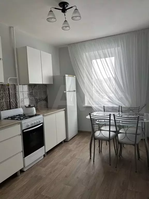 3-к. квартира, 60 м, 6/9 эт. - Фото 0