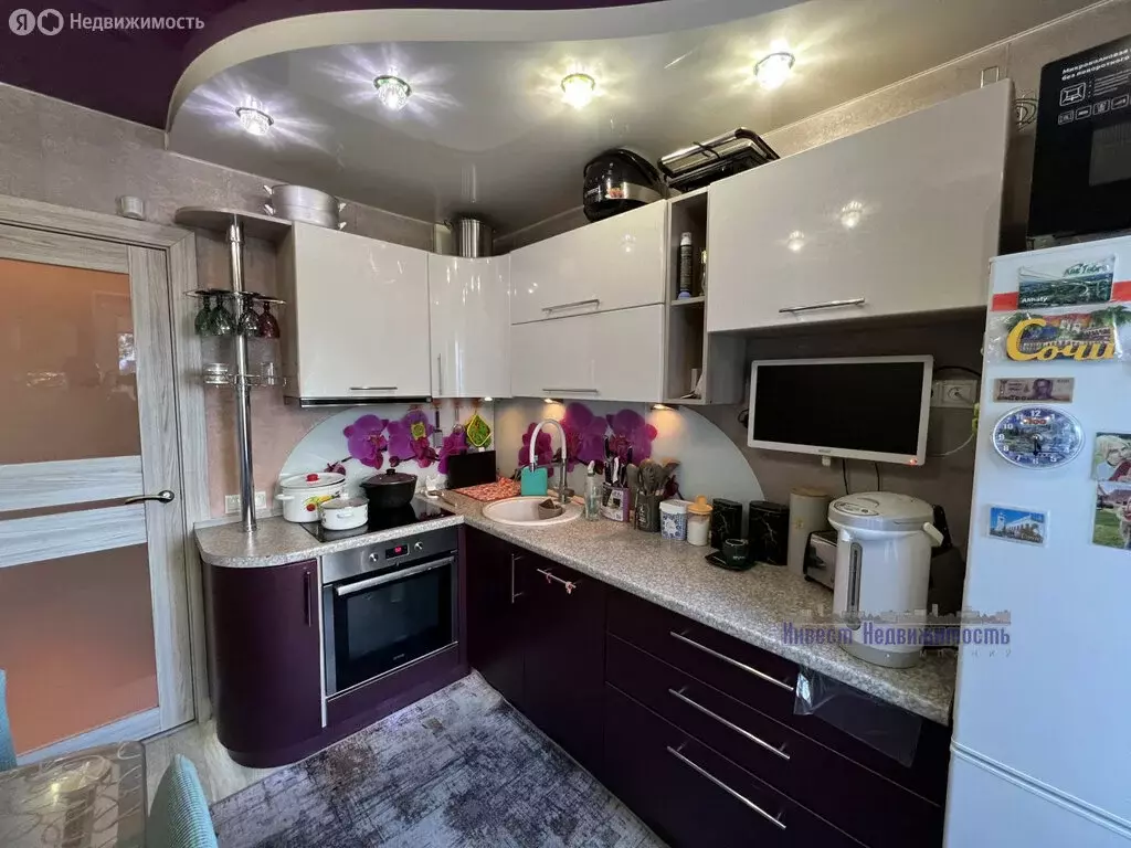 3-комнатная квартира: Барнаул, улица Малахова, 95 (67.3 м) - Фото 1