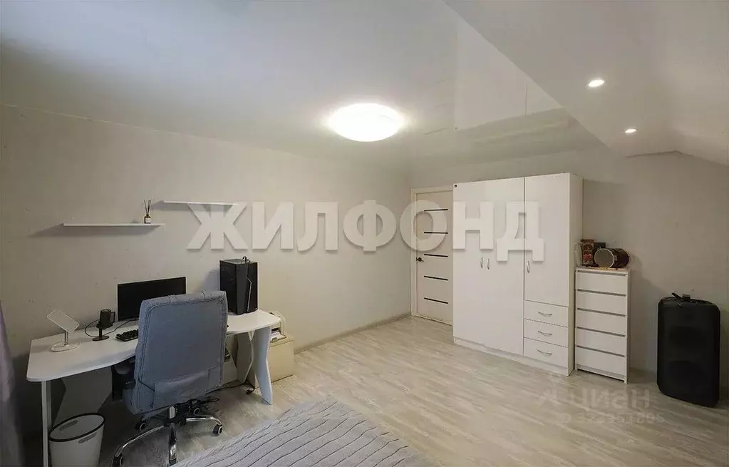 Дом в Новосибирская область, Новосибирск ул. Декабристов (159 м) - Фото 2