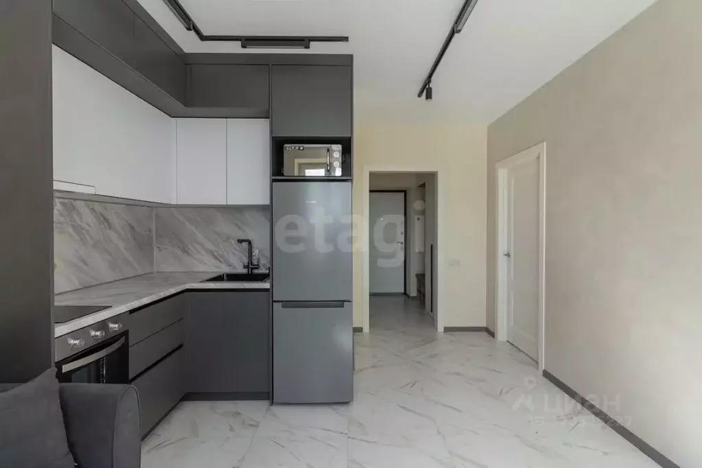 1-к кв. Тюменская область, Тюмень ул. Республики, 204к11 (40.4 м) - Фото 0