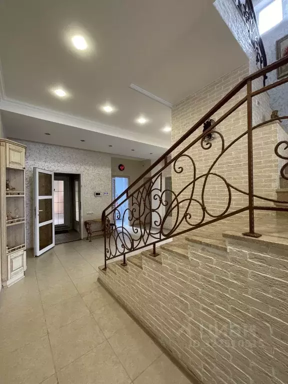 Коттедж в Омская область, Омск ул. 12-я Любинская, 31 (270 м) - Фото 1