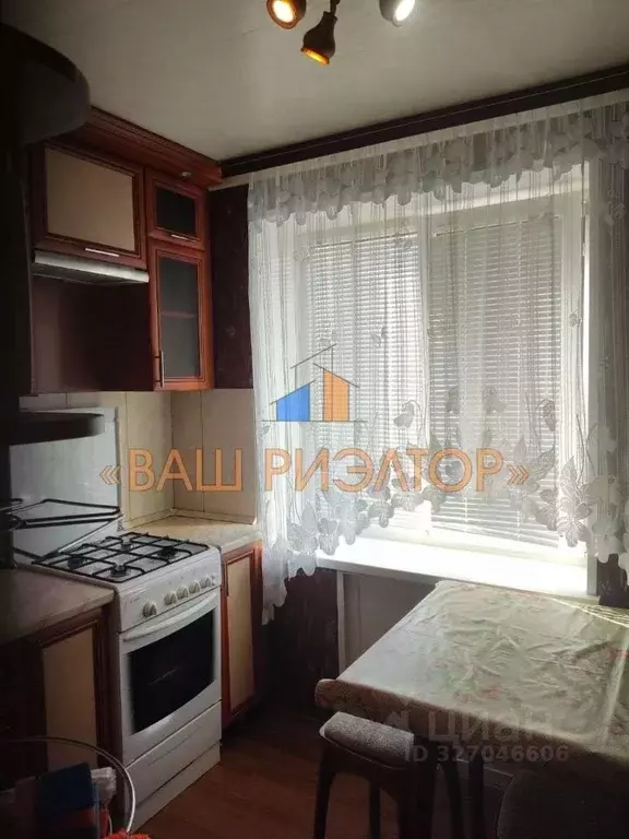 3-к кв. Белгородская область, Губкин ул. Лазарева, 30 (57.0 м) - Фото 2