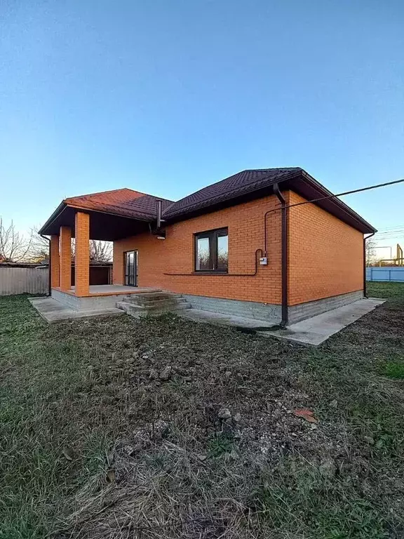 Дом в Краснодарский край, Новокубанск Капланово мкр,  (99 м) - Фото 1