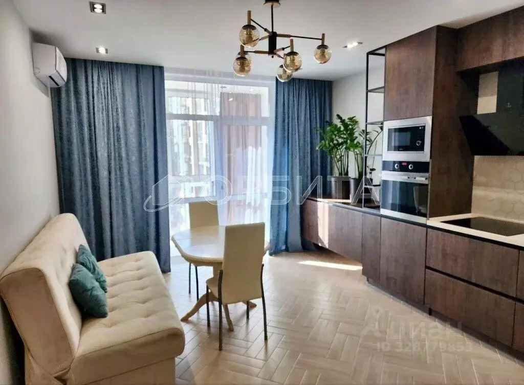 3-к кв. Тюменская область, Тюмень ул. Фармана Салманова, 12 (84.0 м) - Фото 1