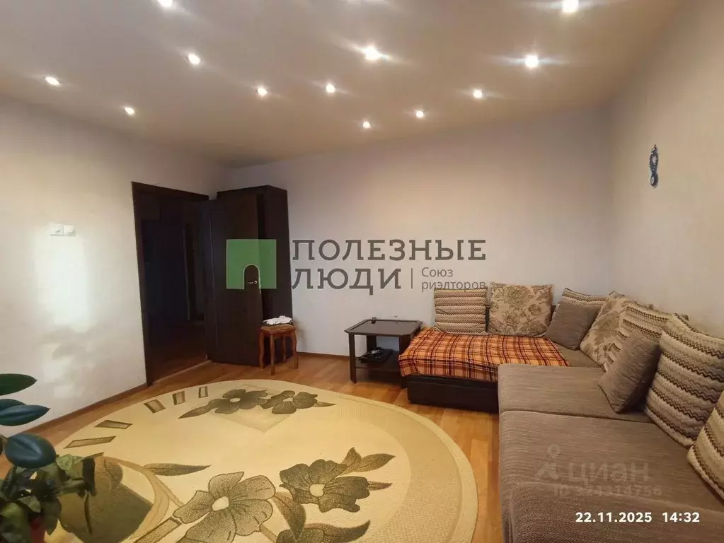 4-к кв. Красноярский край, Красноярск просп. 60 лет Образования СССР, ... - Фото 1