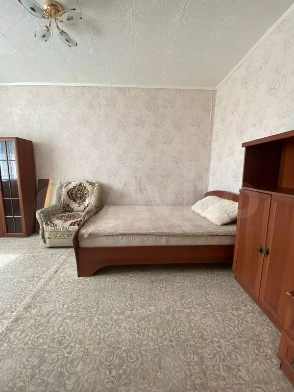 1-к. квартира, 32 м, 9/9 эт. - Фото 0