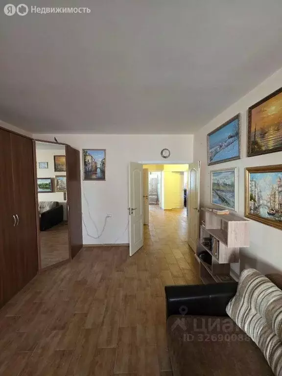 2-комнатная квартира: Воронеж, улица Антонова-Овсеенко, 35В (90 м) - Фото 1