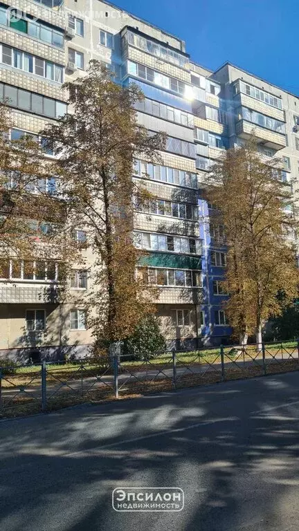 2-комнатная квартира: Курск, Широкая улица, 1 (46 м) - Фото 0