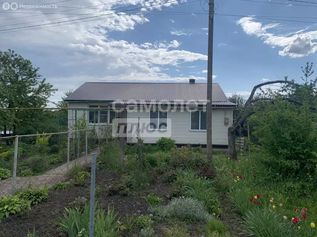 Дом в село Становой Колодезь, Школьная улица, 21 (71.2 м) - Фото 0