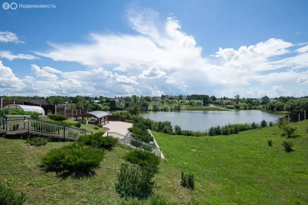 Участок в село Овстуг, Заречная улица (68 м) - Фото 1