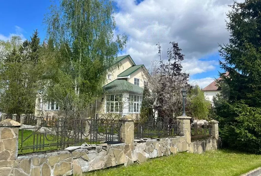 Дом 372 м на участке 15 сот. - Фото 0
