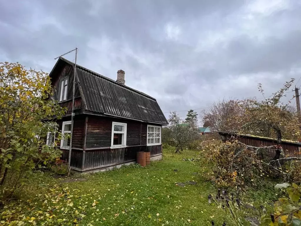 Дом в Псковская область, Струго-Красненский район, д. Щир  (60 м) - Фото 1