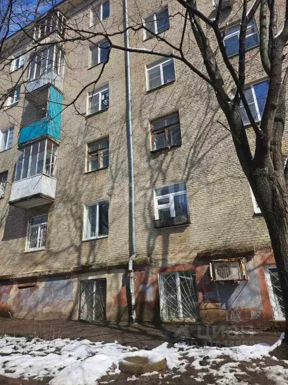 2-к кв. Башкортостан, Уфа ул. Калинина, 22 (55.1 м) - Фото 0
