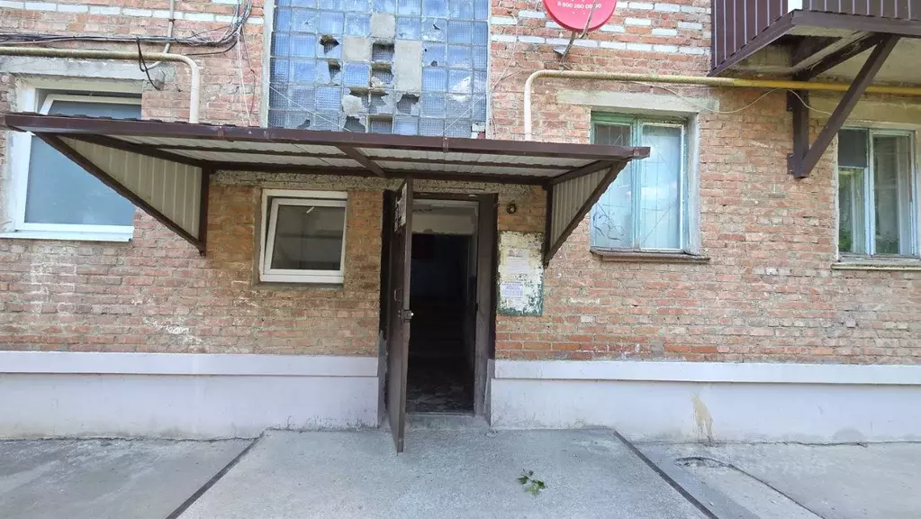 Комната Краснодарский край, Тихорецк ул. Калинина, 28 (11.9 м) - Фото 2