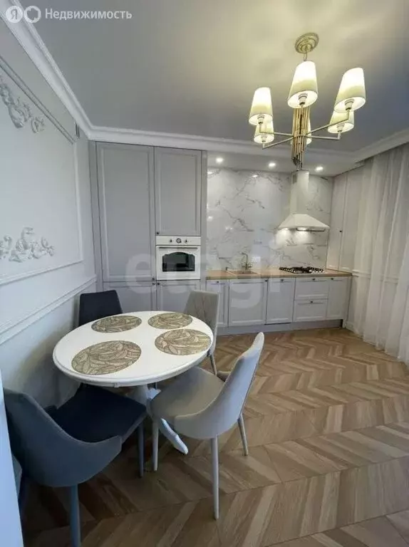 2-комнатная квартира: Пионерский, улица Генерала Ракова, 2 (63.7 м) - Фото 1