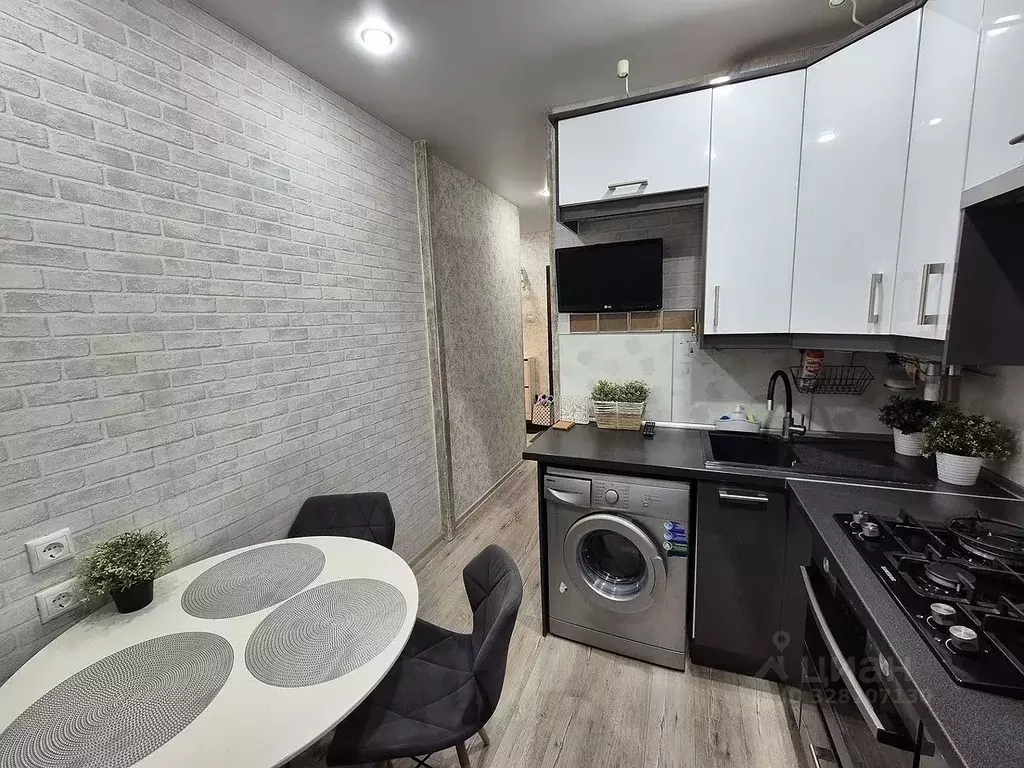 2-к кв. Москва Веерная ул., 3К5 (47.0 м) - Фото 0