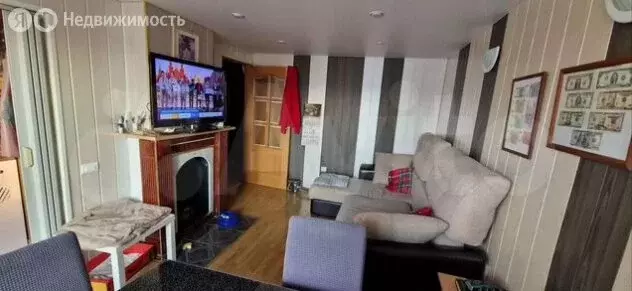 3-комнатная квартира: Ухта, улица 30 лет Октября, 6 (58 м) - Фото 2