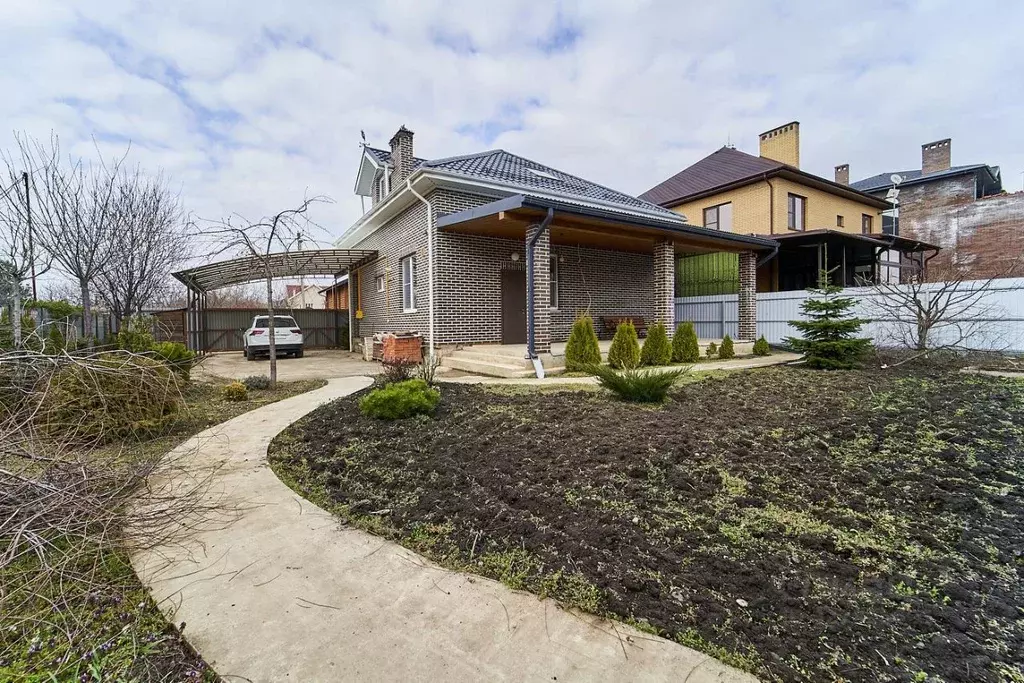 Дом в Краснодарский край, Краснодар Виктория СТ, ул. Озерная (140 м) - Фото 1