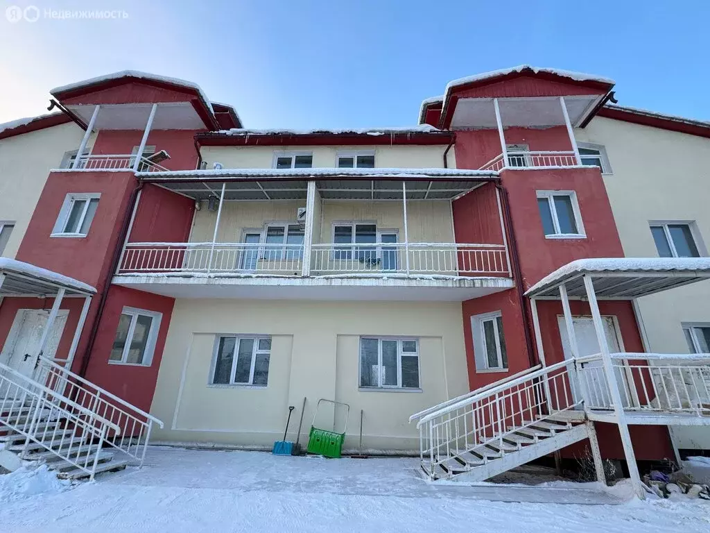 Дом в Якутск, улица Лонгинова (933 м) - Фото 1