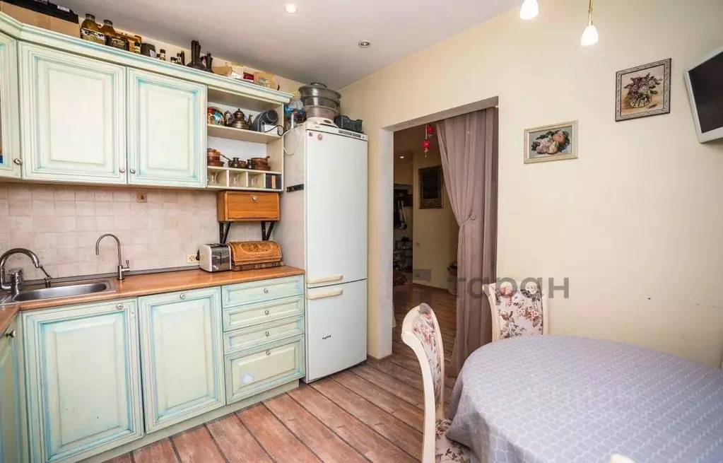 3-к кв. Челябинская область, Челябинск ул. Ворошилова, 9Б (71.3 м) - Фото 2