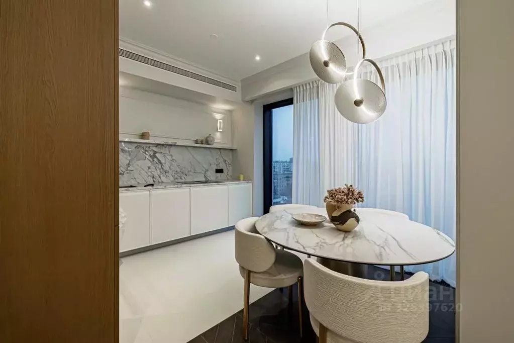 3-к кв. Москва Поклонная ул., 9 (84.4 м) - Фото 2