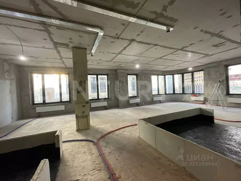 4-к кв. Москва ул. Василия Ланового, 7с1 (84.9 м) - Фото 1