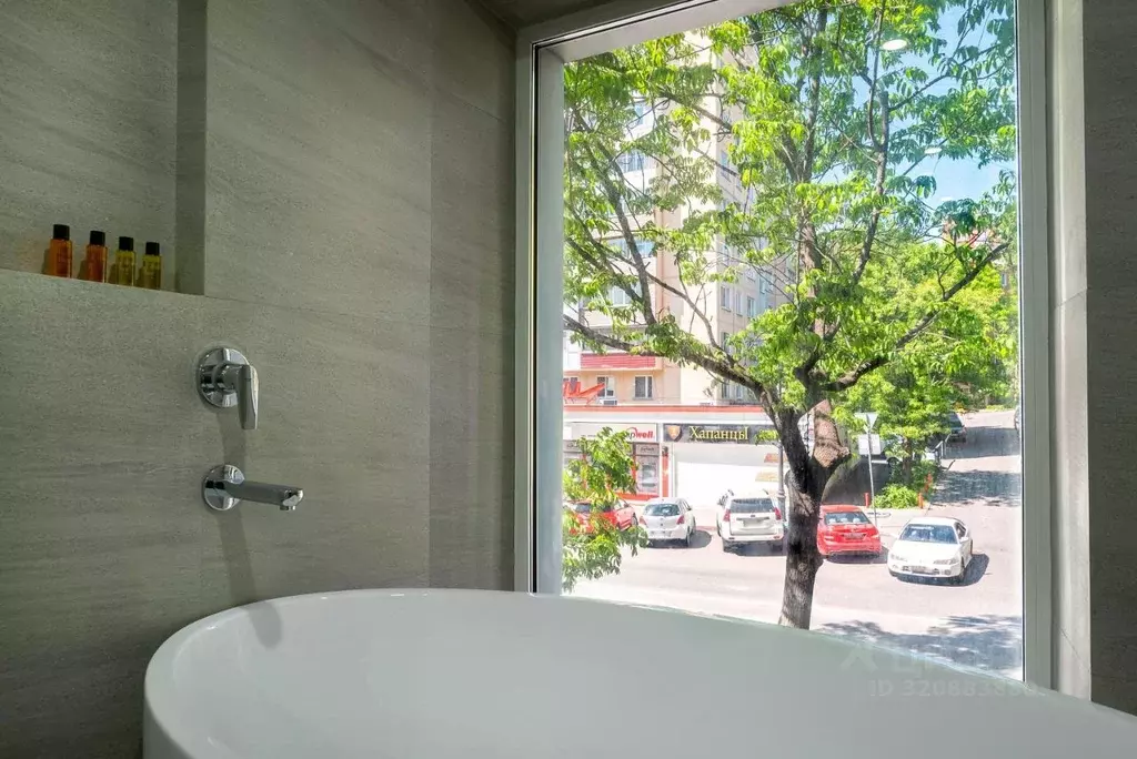 1-к кв. Приморский край, Владивосток Семеновская ул., 32 (35.0 м) - Фото 2