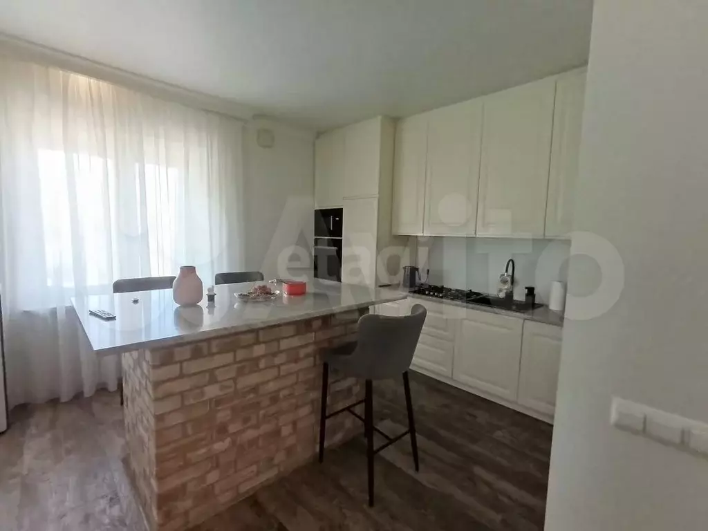 5-к. квартира, 185 м, 3/3 эт. - Фото 0
