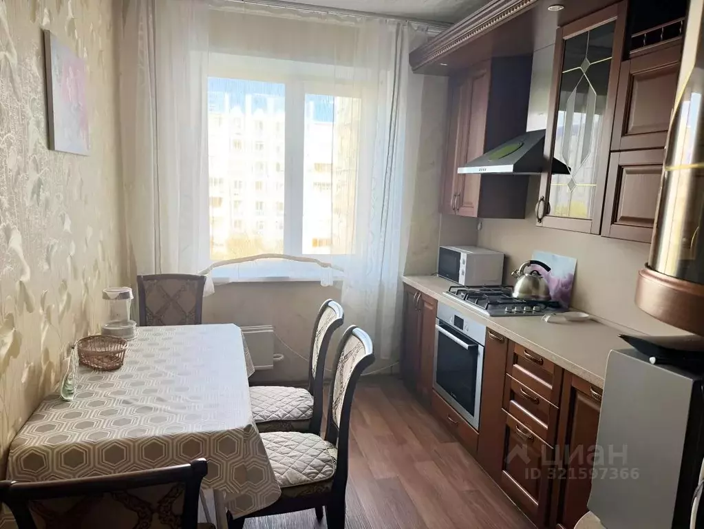 3-к кв. Татарстан, Нижнекамск ул. Баки Урманче, 9 (70.0 м) - Фото 0